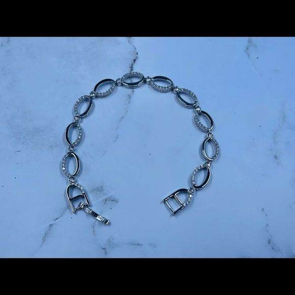 Oval 925 Sterling Silver bangle bracelet - Picture 5 of 6